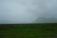 La región de Vik es la más húmeda de Islandia. Y exactamente fue el único lugar de Islandia en el que nos llovió.